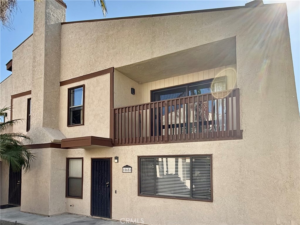 10651 Bell Street