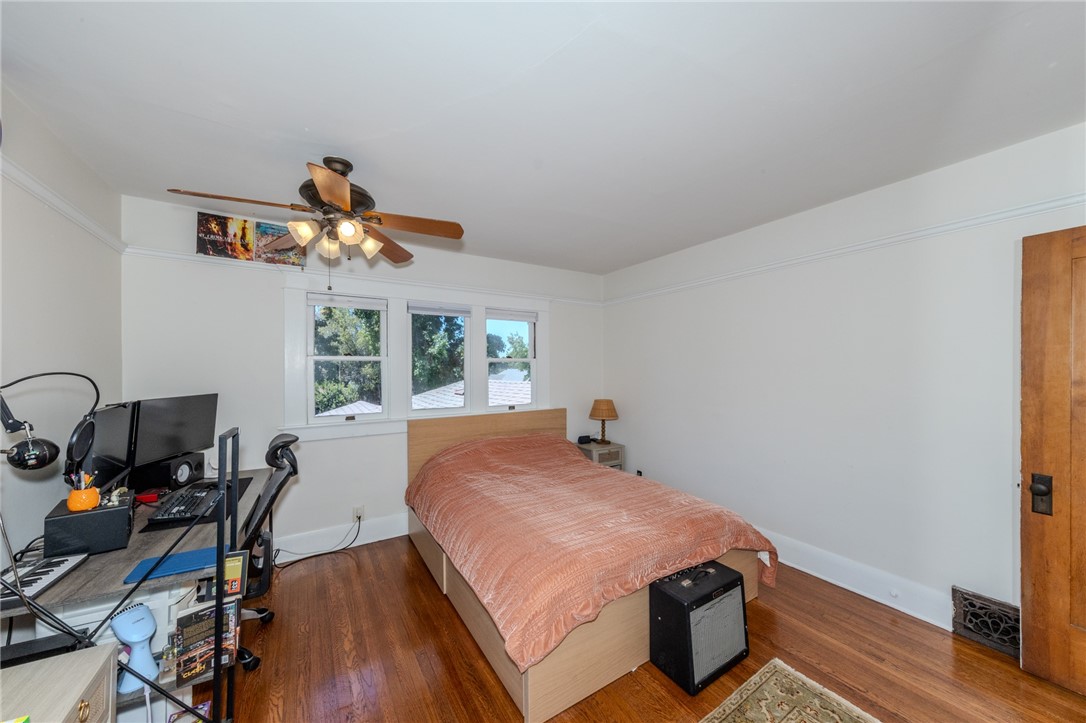 185 E Jefferson