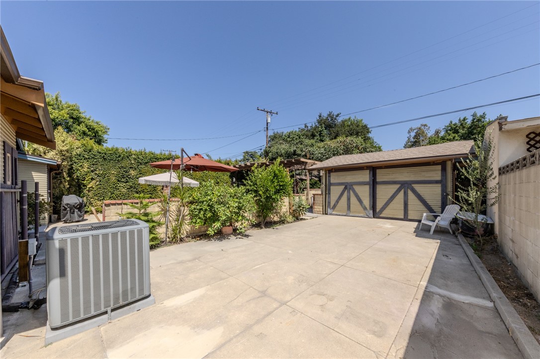 185 E Jefferson