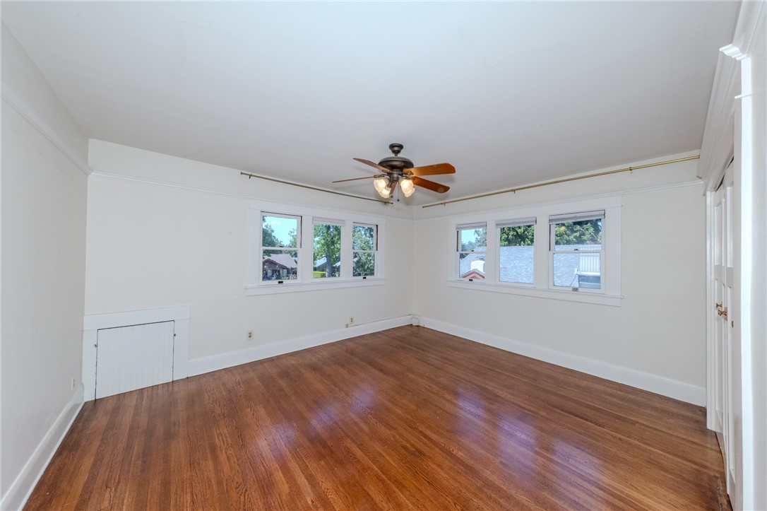 185 E Jefferson