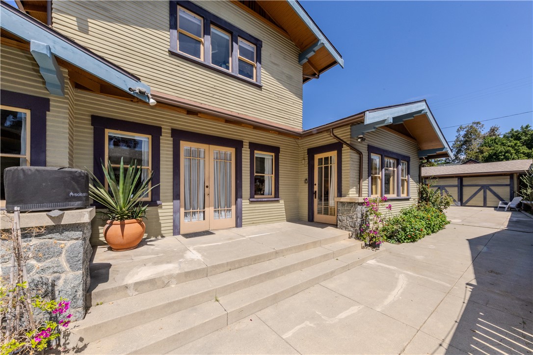 185 E Jefferson