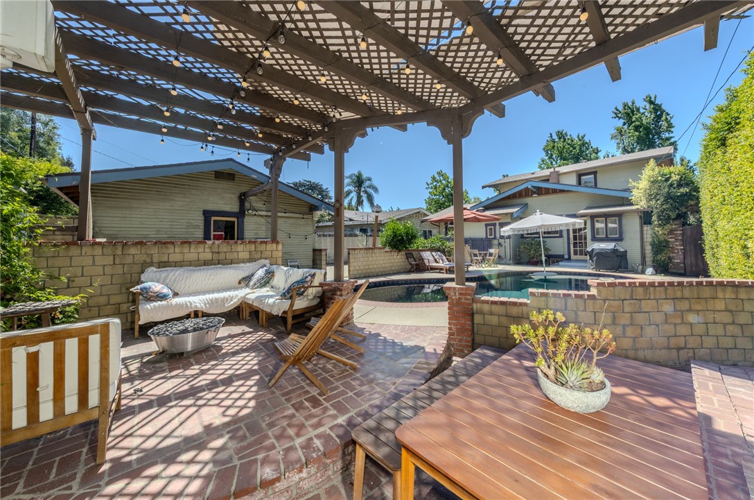 185 E Jefferson