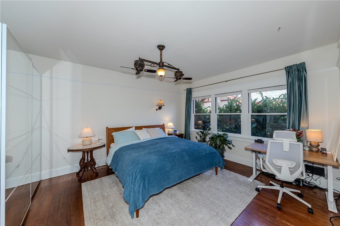 185 E Jefferson