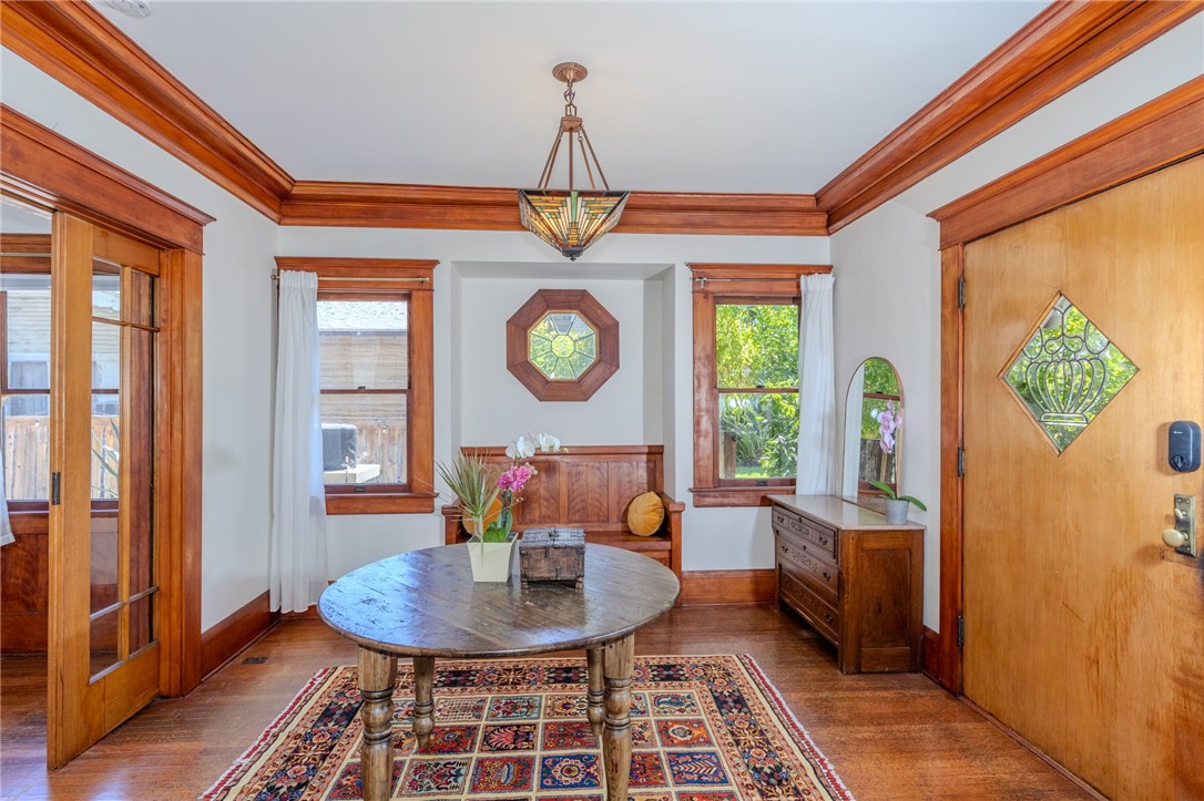 185 E Jefferson