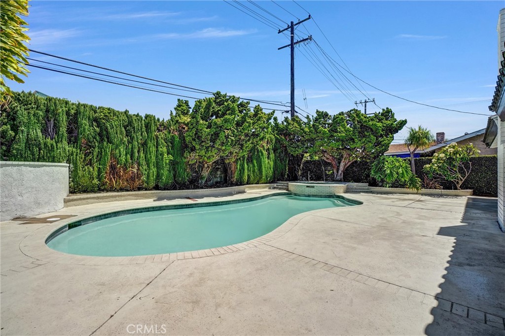 6951 Stanford