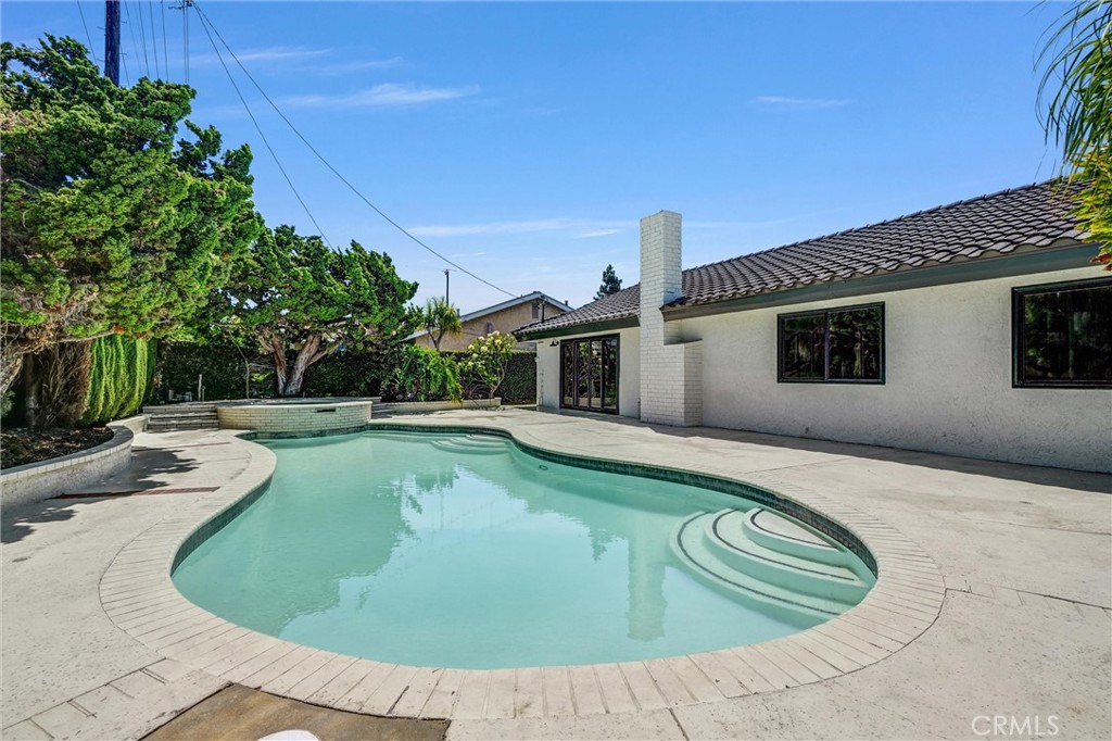 6951 Stanford
