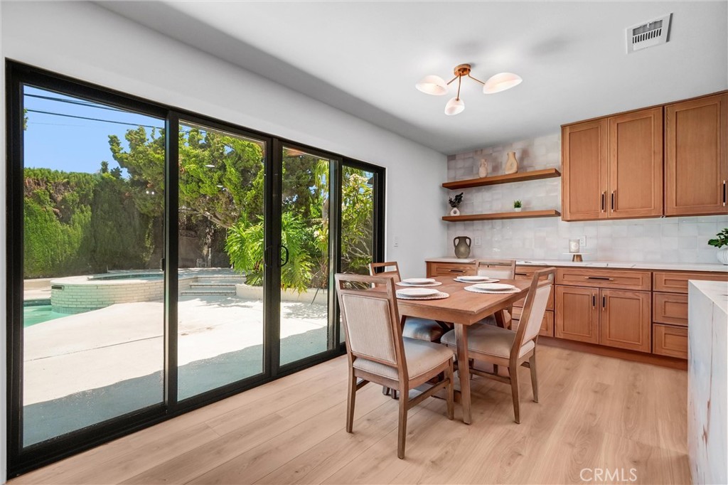 6951 Stanford