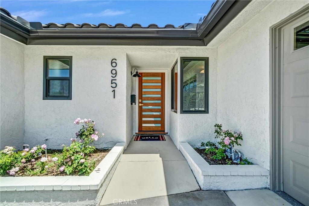 6951 Stanford