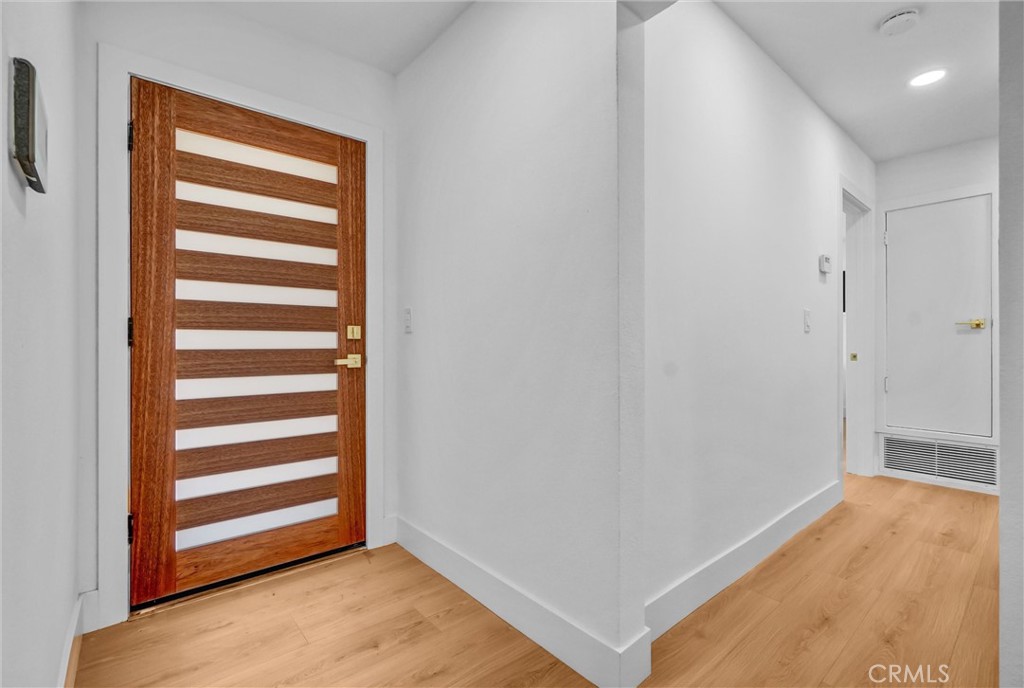 6951 Stanford