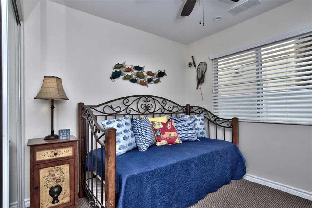 1509 E BALBOA Boulevard