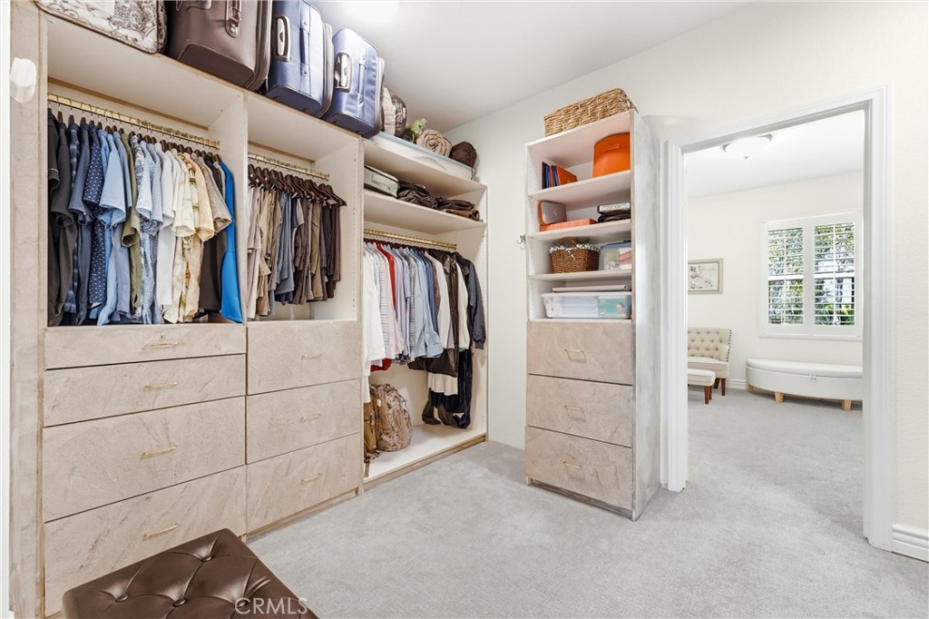 2477 Saffron Glen