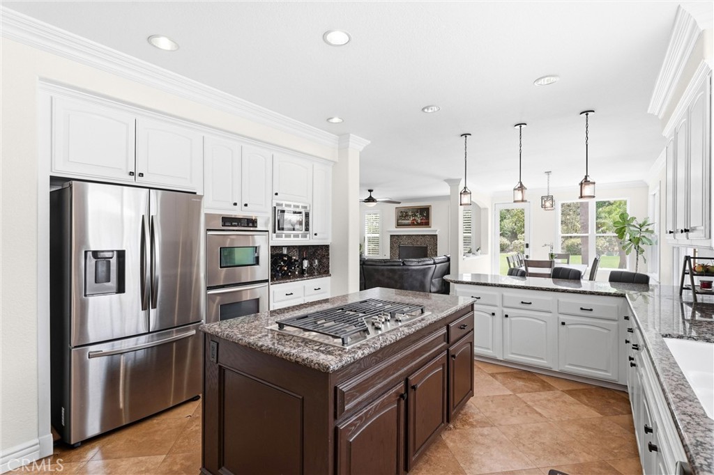 2477 Saffron Glen