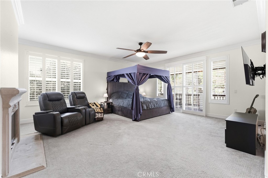 2477 Saffron Glen
