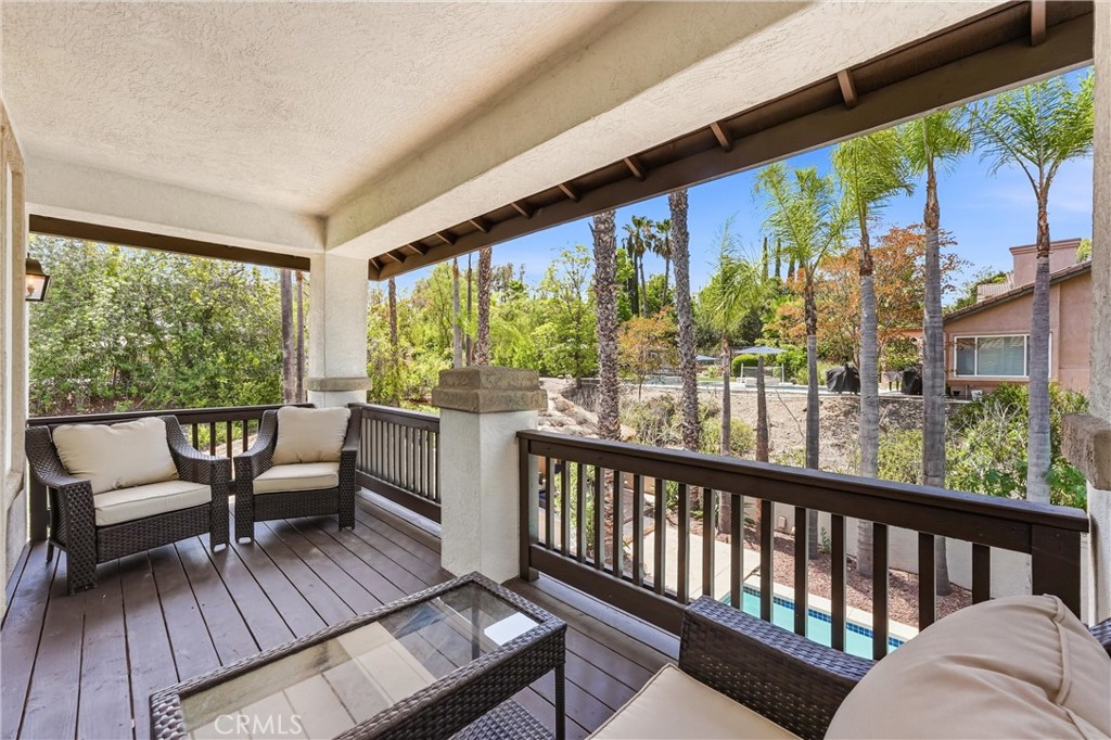 2477 Saffron Glen