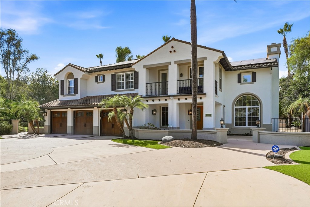 2477 Saffron Glen