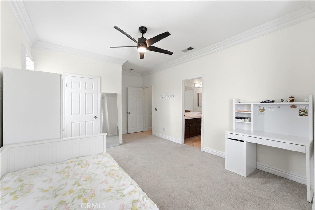 2477 Saffron Glen