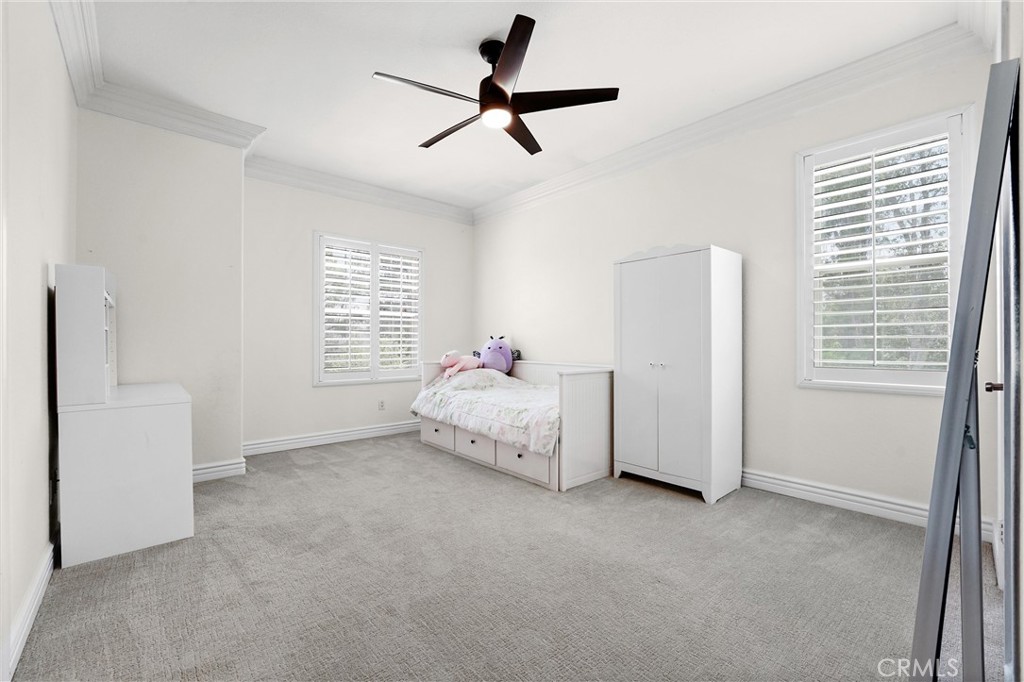 2477 Saffron Glen