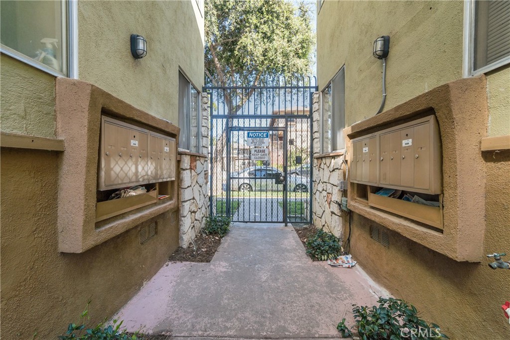 2309 Cedar
