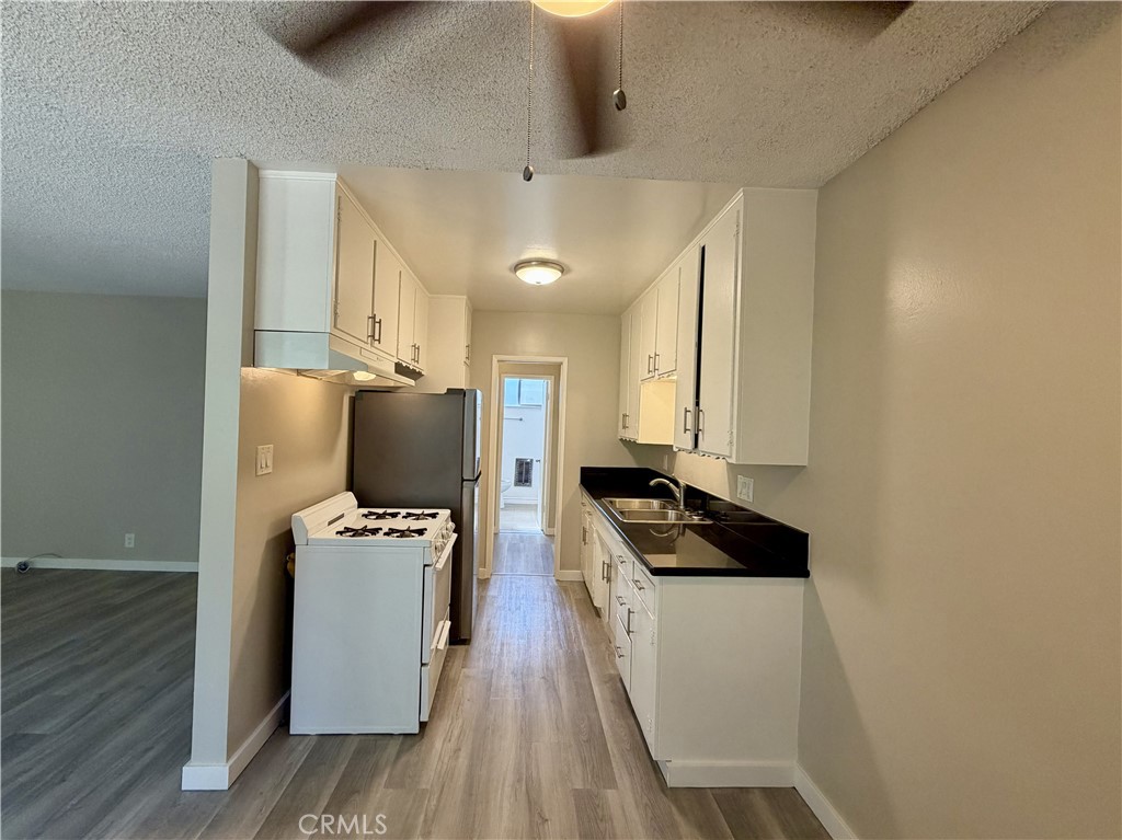 2309 Cedar