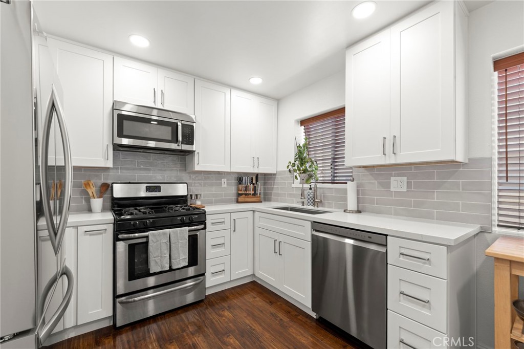 15809 Venus Place