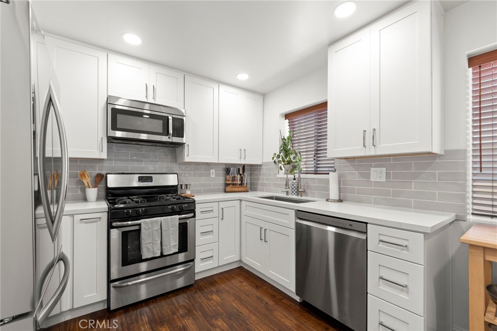15809 Venus Place