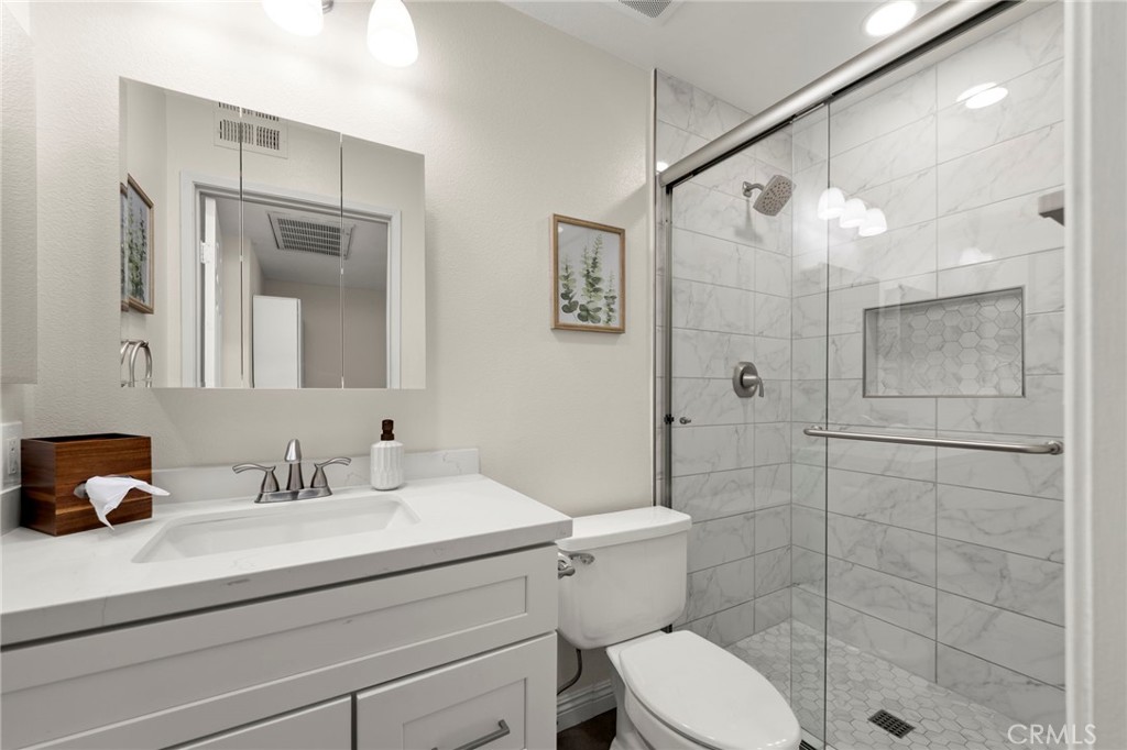15809 Venus Place