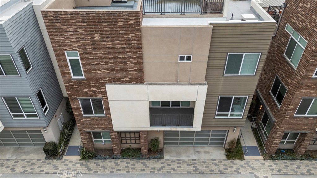 809 Brickyard Lane