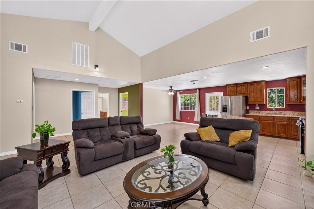 1015 W 5th