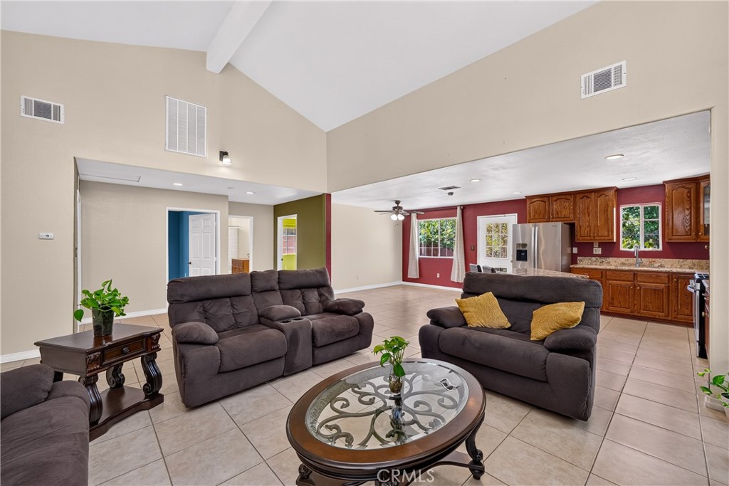 1015 W 5th