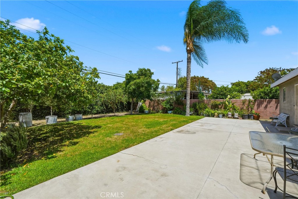 1015 W 5th
