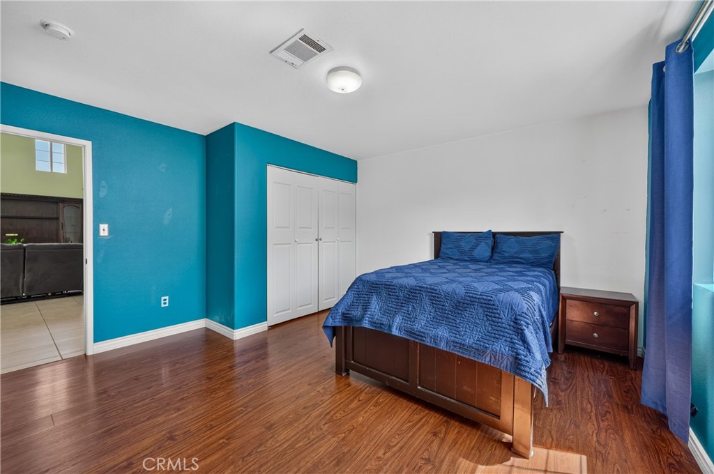 1015 W 5th