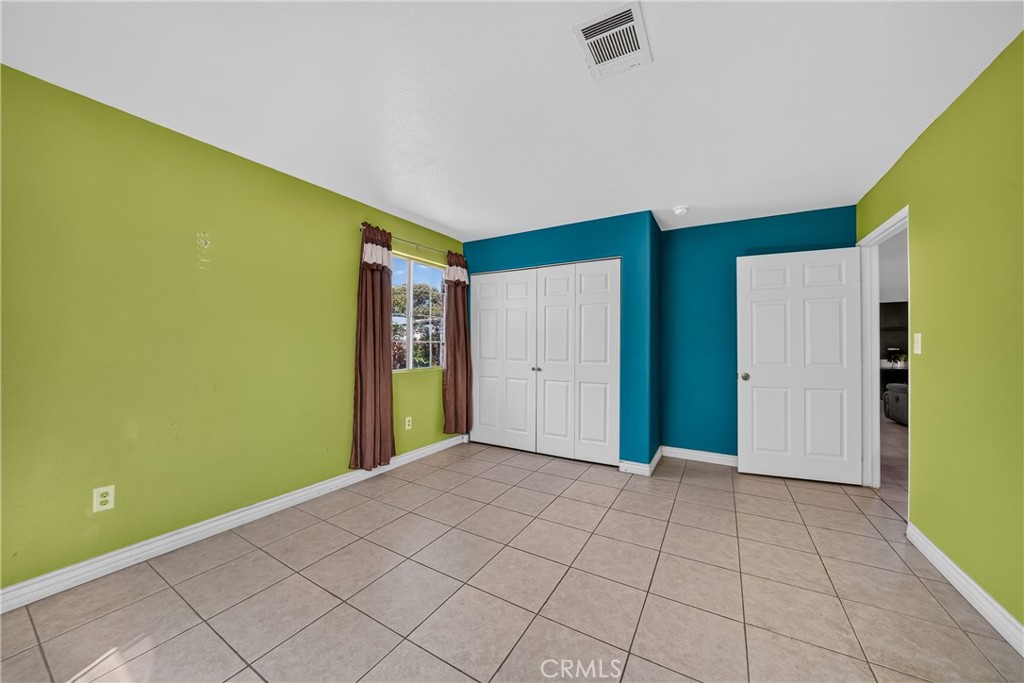 1015 W 5th