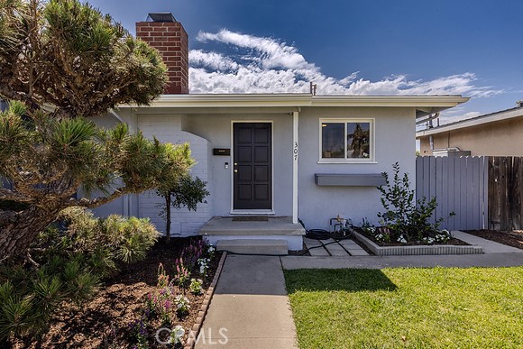 307 S Bel Air