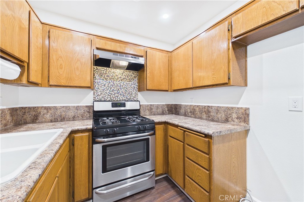 7735 Briarglen D