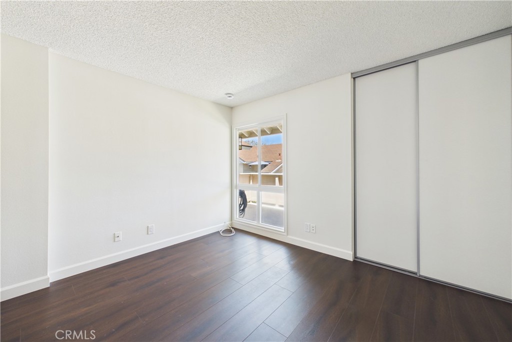 7735 Briarglen D