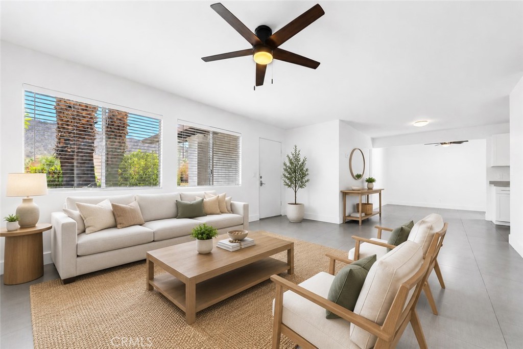53771 Avenida Herrera