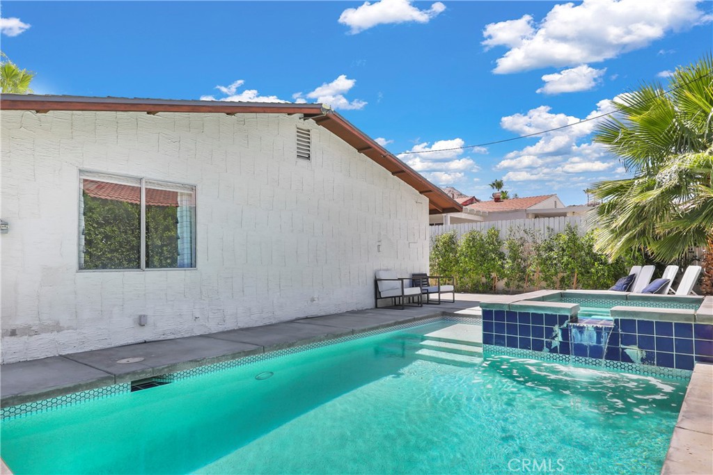 53771 Avenida Herrera