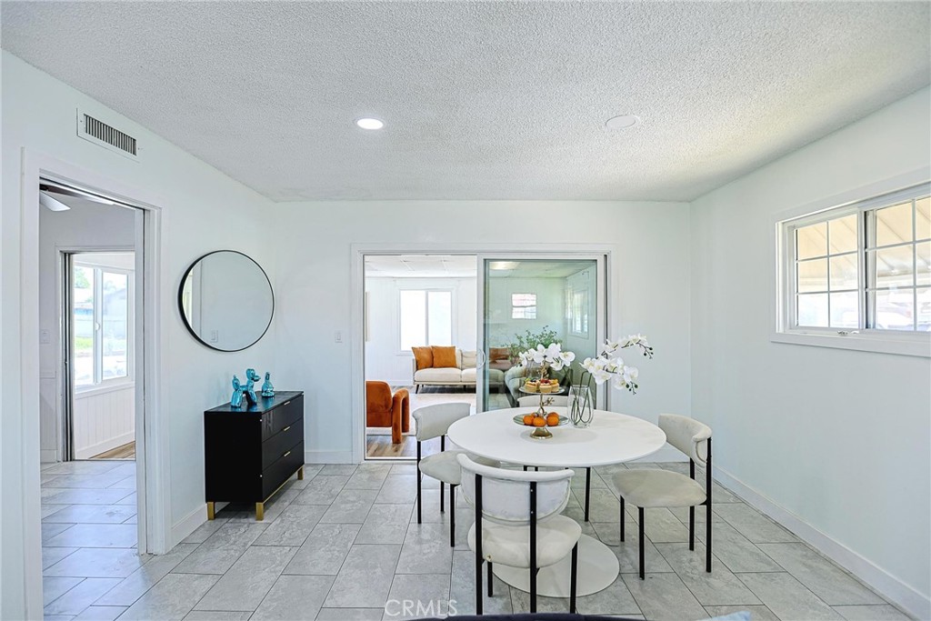 1316 W Tonia