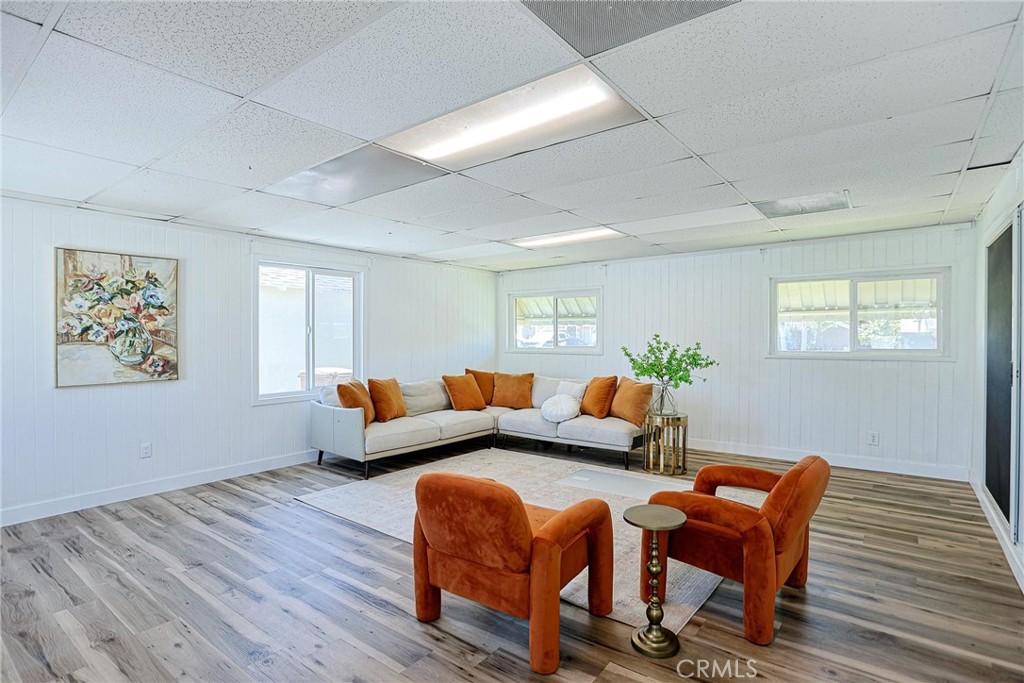 1316 W Tonia