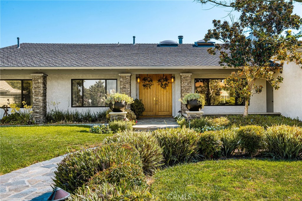 18581 Durfee