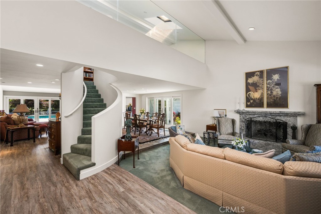 18581 Durfee