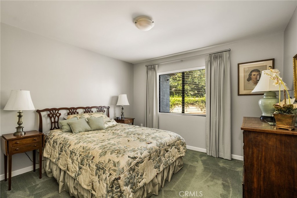 18581 Durfee