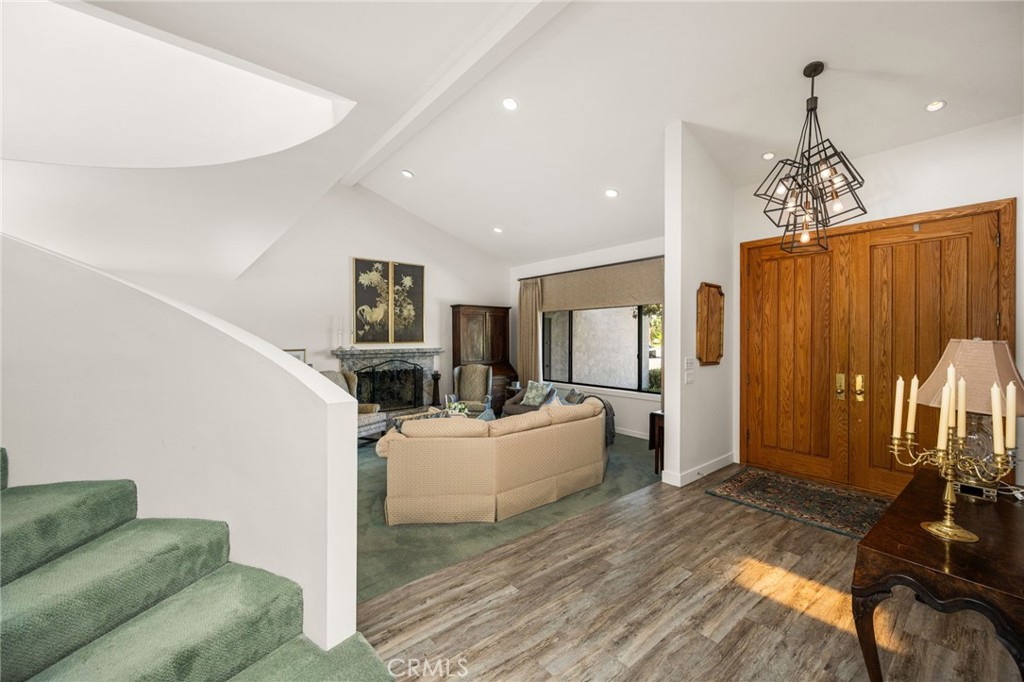 18581 Durfee