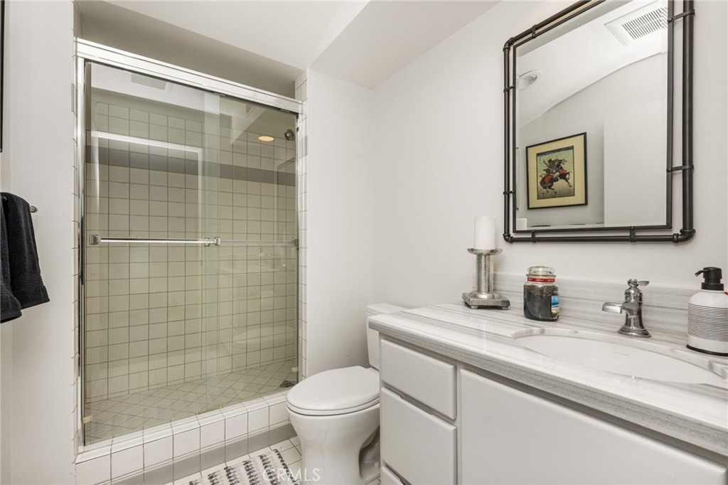 18581 Durfee