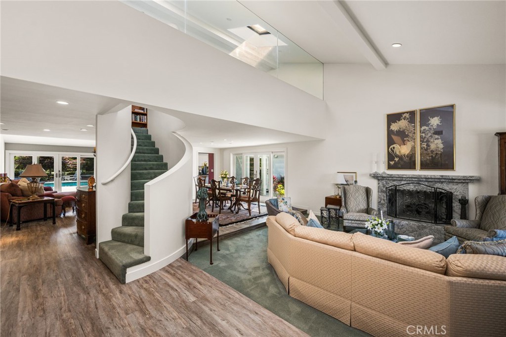 18581 Durfee