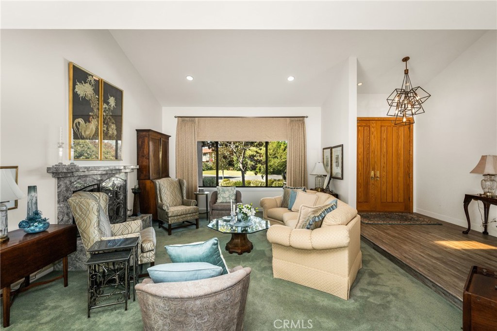 18581 Durfee