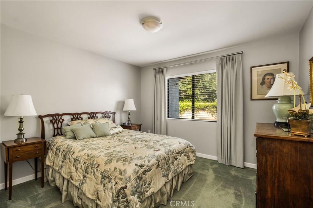 18581 Durfee