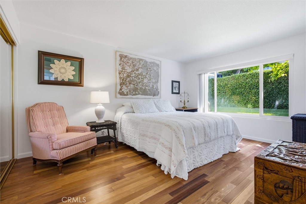 1228 Woodside Drive