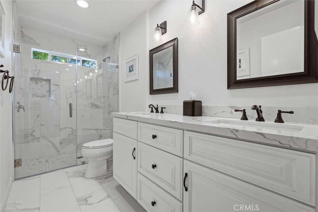 1228 Woodside Drive