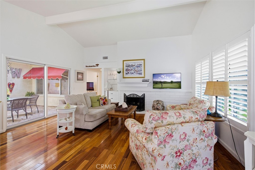 1228 Woodside Drive